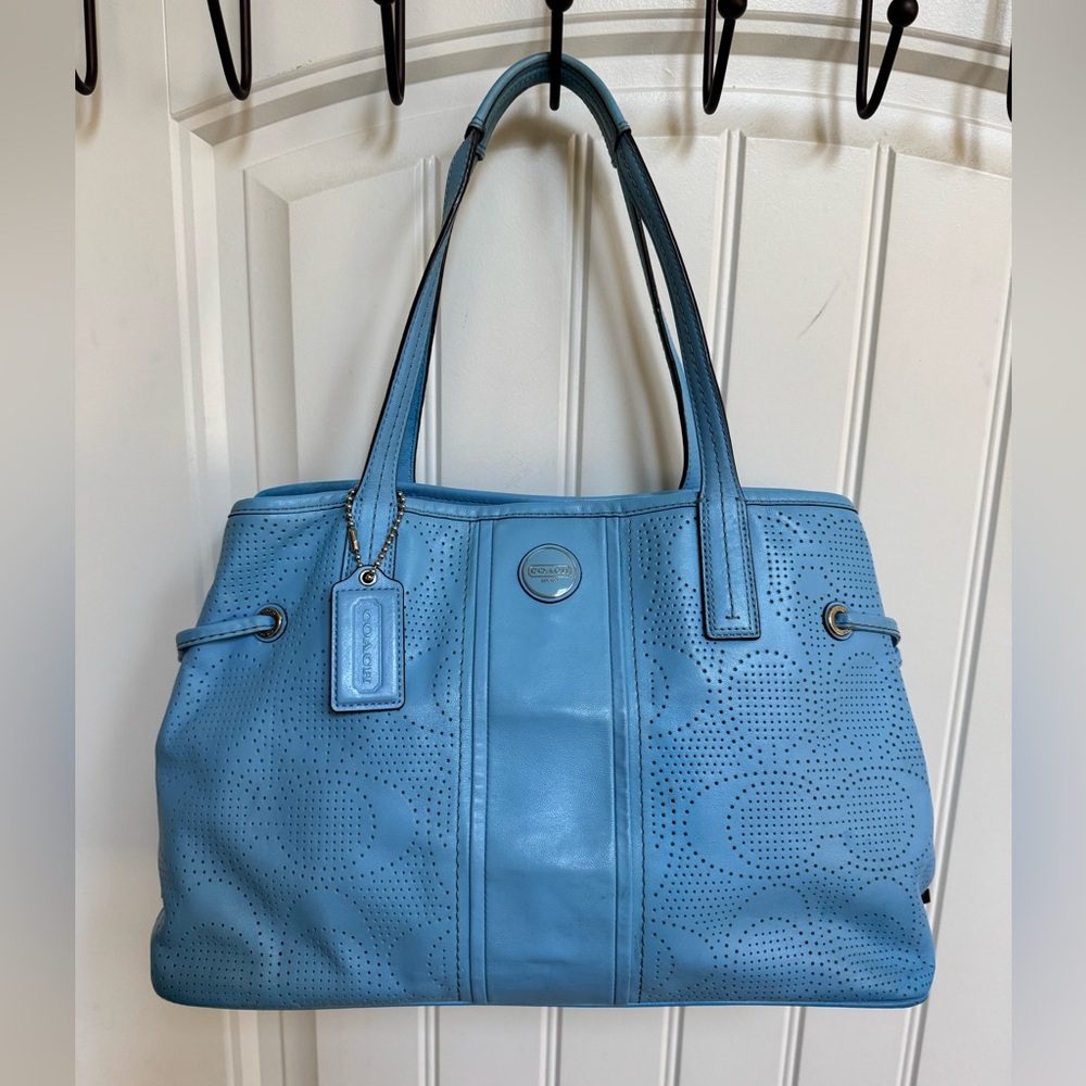 Coach F21938 Signature Stripe Perforated Carryall SkyBlue Leather. 14” x 9” x 6”